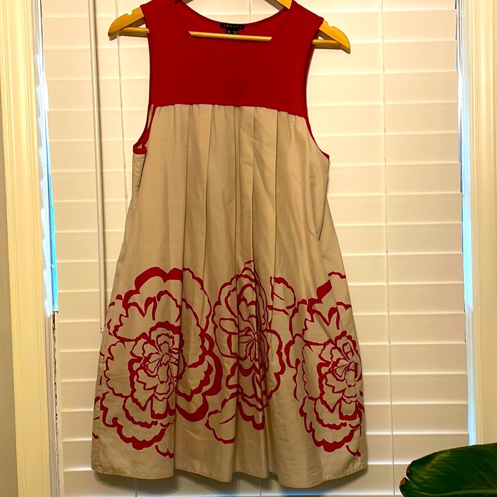 Good as new Theory summer dress “with pockets”.  Size 10